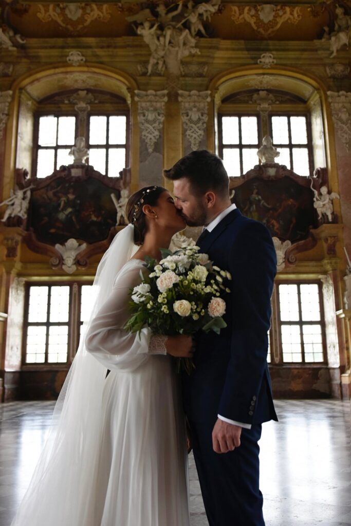 Sesja poślubna, Fotografia ślubna, Opactwo Cystersów w Lubiążu